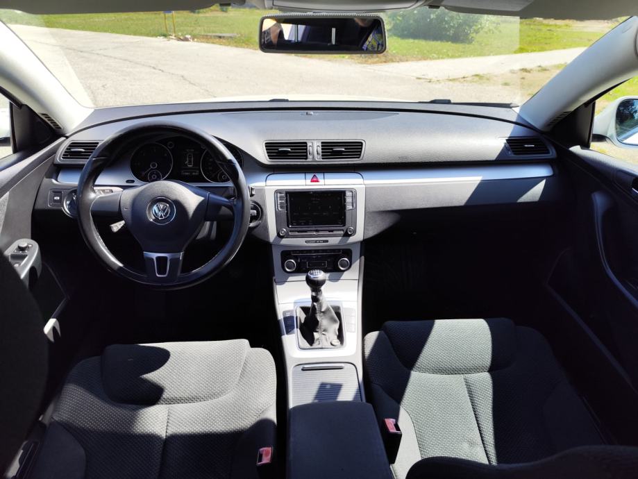 VW Passat 2,0 TDI, fotografija 6