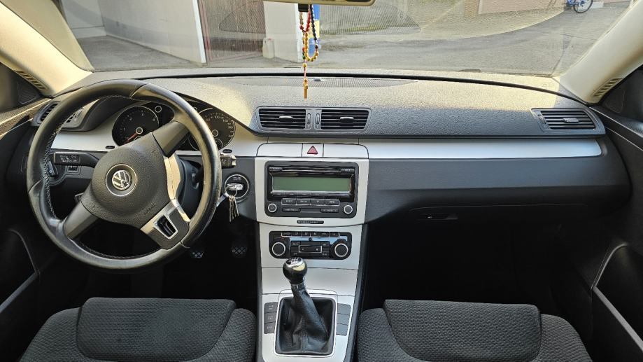 VW Passat 2,0 TDI, fotografija 4