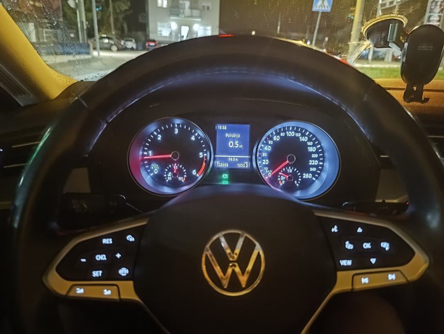 VW Passat 2,0 TDI, fotografija 9