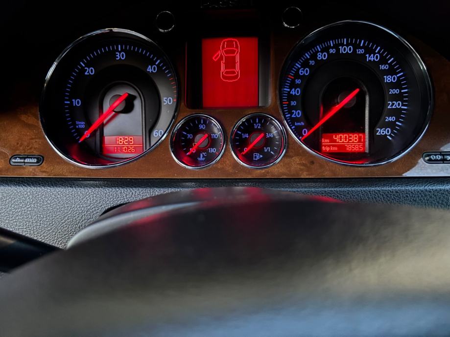 VW Passat 2,0 TDI, fotografija 10