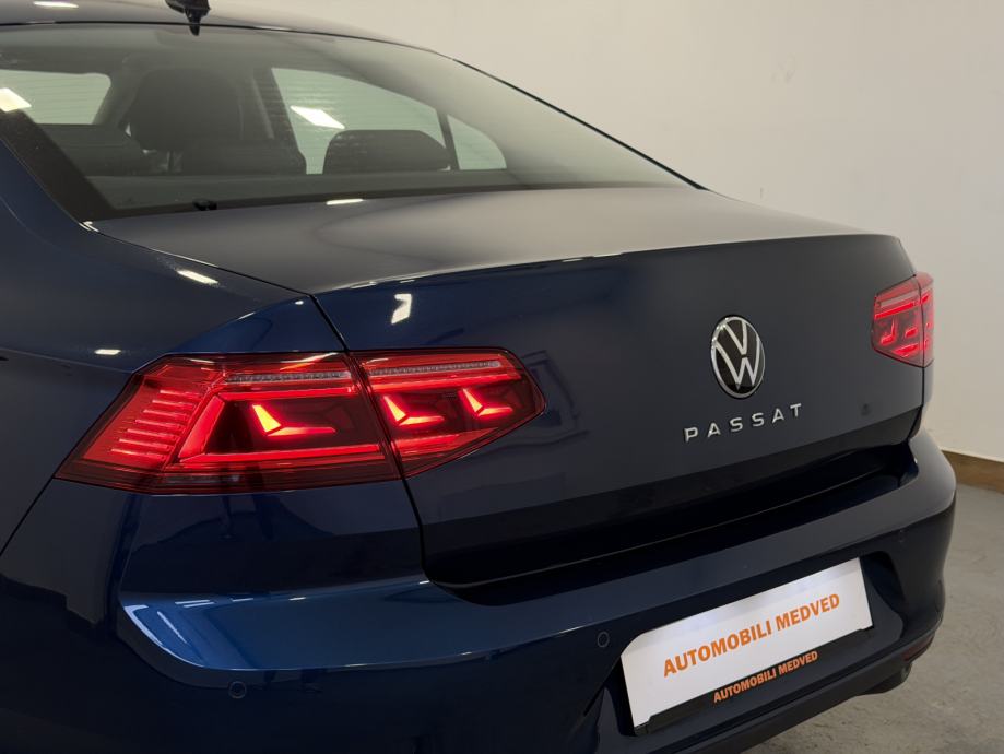 VW Passat 2,0 TDI STYLE DSG, LED,AMBI,KAMERA,LANE ASISST,JAMSTVO 24!, fotografija 10