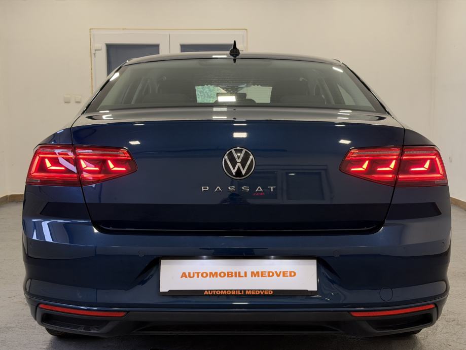 VW Passat 2,0 TDI STYLE DSG, LED,AMBI,KAMERA,LANE ASISST,JAMSTVO 24!, fotografija 8