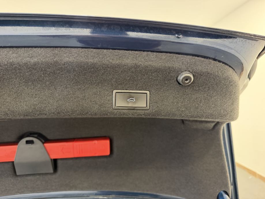 VW Passat 2,0 TDI STYLE DSG, LED,AMBI,KAMERA,LANE ASISST,JAMSTVO 24!, fotografija 12