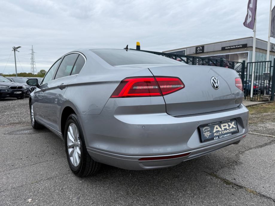 VW Passat 2.0TDI DSG °NAVIGACIJA°KAMERA°MASAŽA°LED SVJETLA°REG:9/2027°, fotografija 8