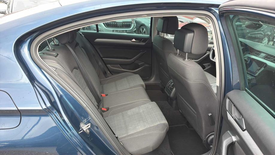 VW PASSAT 2021 • PREMIUM jamstvo • AutoZubak Rabljena, fotografija 10