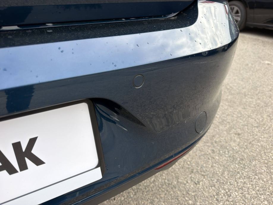 VW PASSAT 2021 • PREMIUM jamstvo • AutoZubak Rabljena, fotografija 18