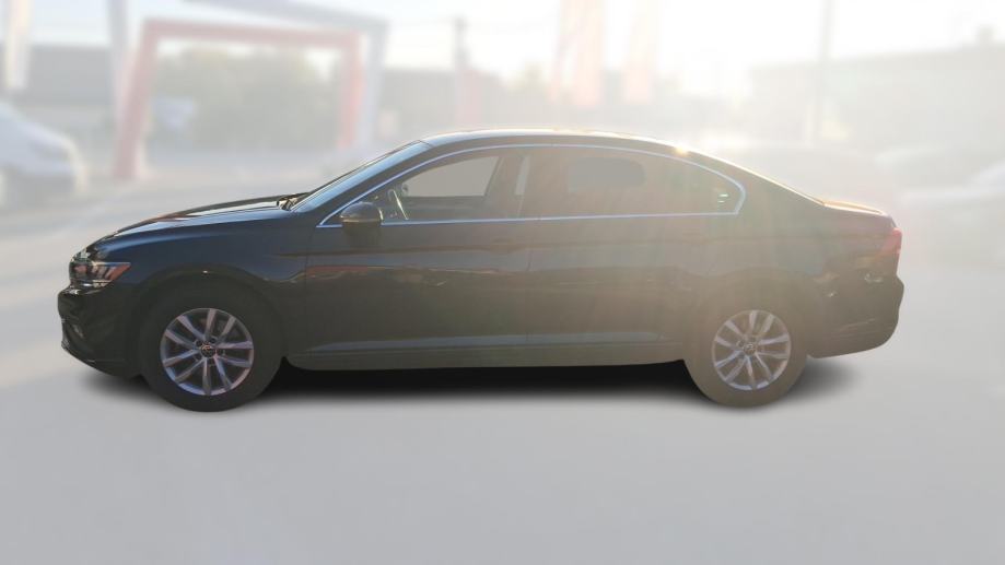 VW PASSAT 2022 • PREMIUM jamstvo • AutoZubak Rabljena, fotografija 3