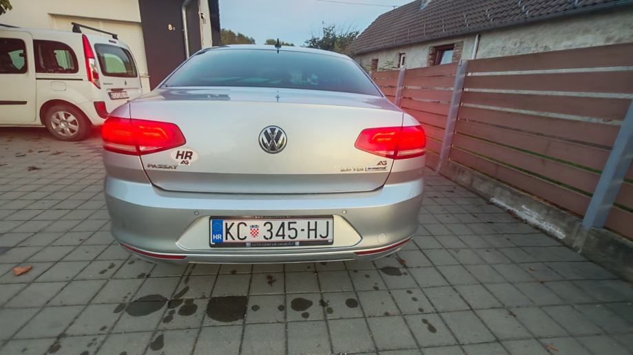VW Passat B8 2.0 TDI – ACC – FULL LED – SERVISNA – ELEK. GEPEK – KUKA, fotografija 16