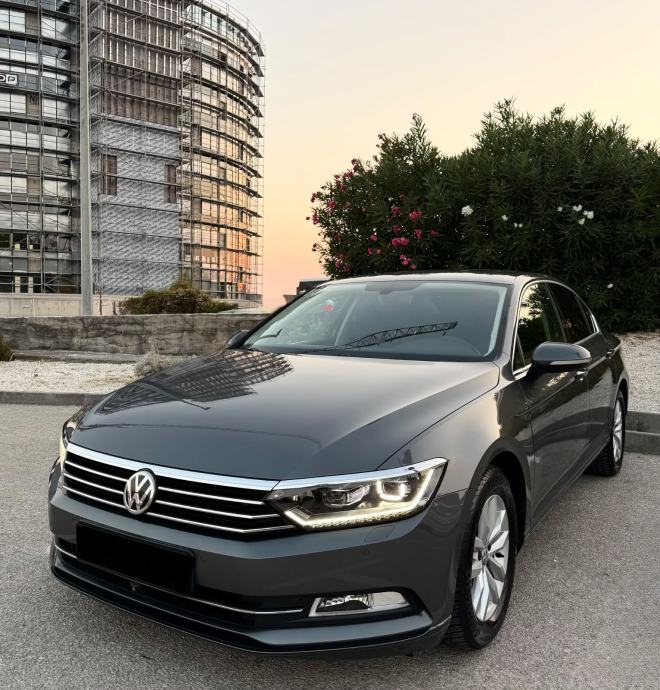 VW Passat B8 HIGHLINE~AUTOMATIK~VIRTUAL~MATRIX~KOŽA~ACC RADAR, fotografija 2