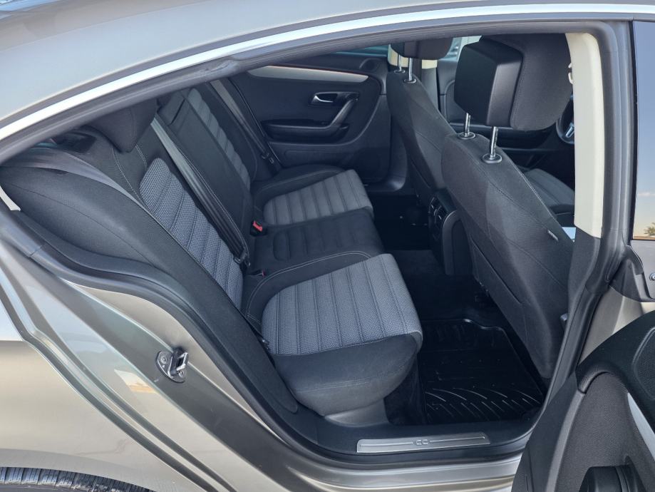 VW Passat CC 2,0 TDI ALU,NAVI,KAMERA 182 T.K.M, fotografija 11