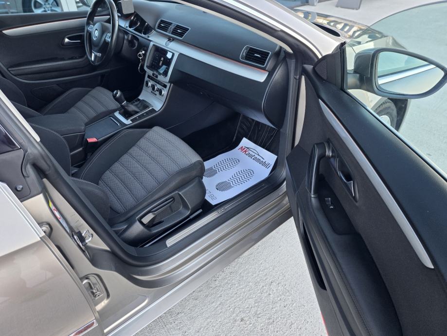 VW Passat CC 2,0 TDI ALU,NAVI,KAMERA 182 T.K.M, fotografija 12
