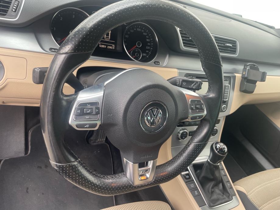 VW PASSAT CC 2.0 TDI R-Line 130 kw EXTRA STANJE !!!, fotografija 4