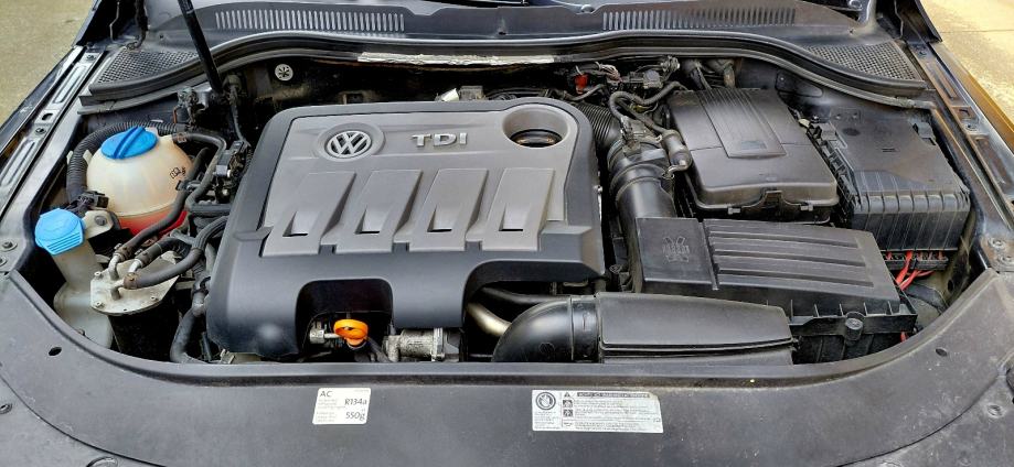 VW Passat CC 2,0 TDI BMT, fotografija 13