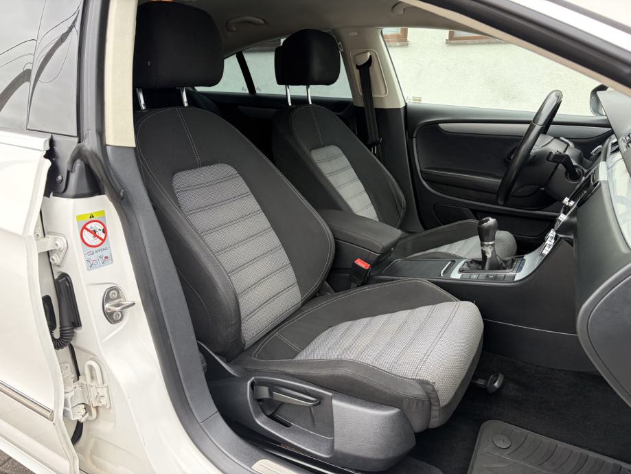 VW PASSAT CC 2,0 TDI •• KAO NOVI, FULL OPREMA, XENON / BIXENON ••, fotografija 18