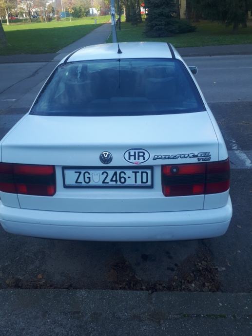 Эмблема passat gl