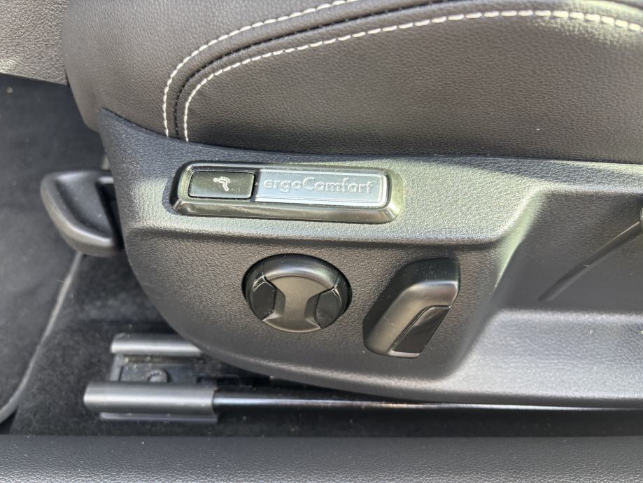 VW Passat GTE Variant 1.4 TSI PHEV DSG automatik, fotografija 14