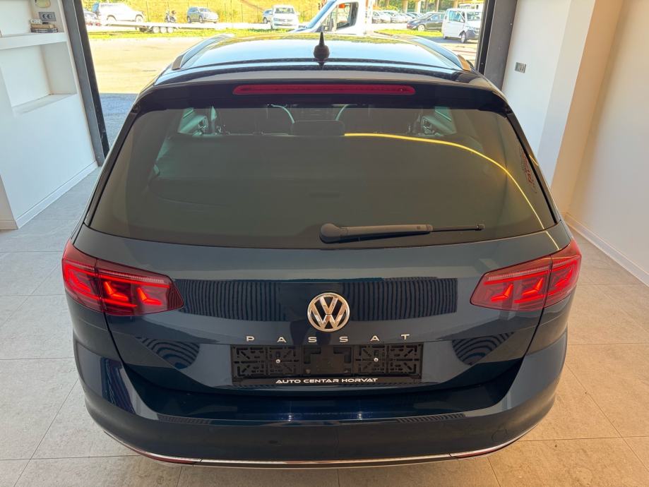 VW Passat Var. 2,0 TDI DSG Elegance; 150 ks; Navi; Xenon; Kamera, fotografija 7