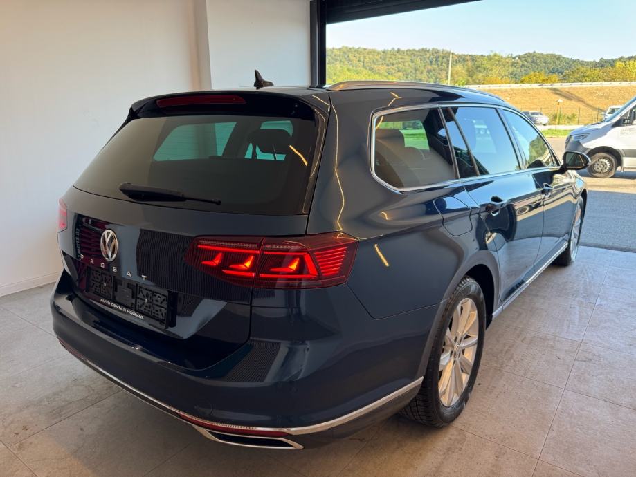 VW Passat Var. 2,0 TDI DSG Elegance; 150 ks; Navi; Xenon; Kamera, fotografija 6