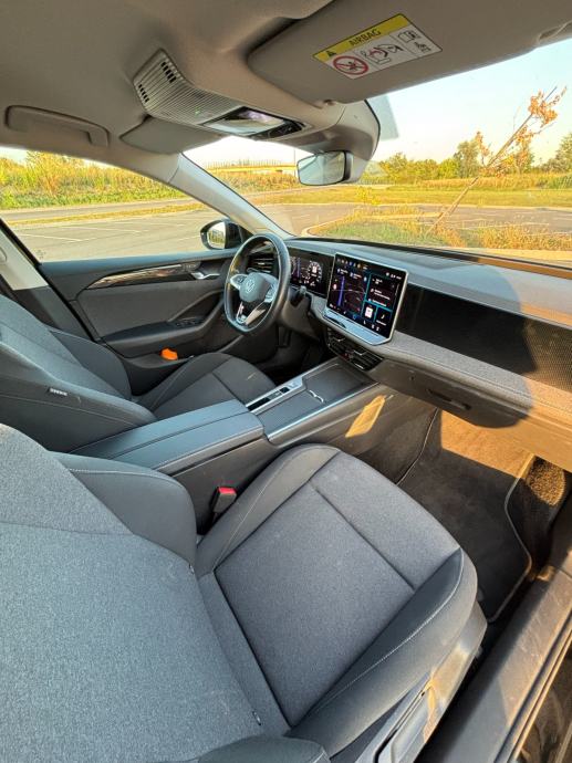 VW Passat Variant 1.5 etsi automatik, fotografija 12
