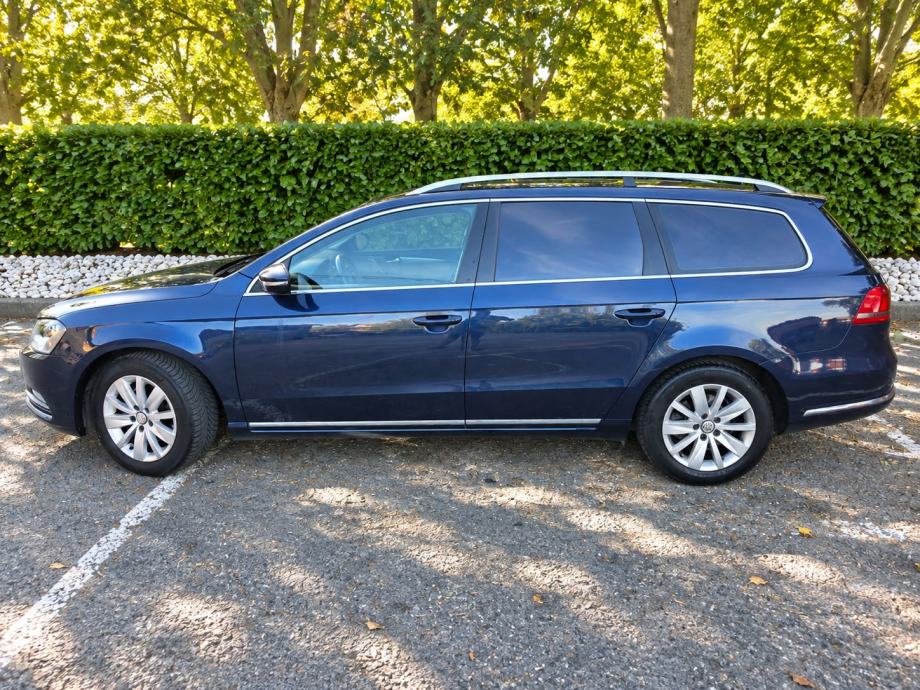 VW Passat Variant 1,6 TDI BMT //DIG.KLIMA//NAVI//ALU//PDC//REG 04/27//, fotografija 3