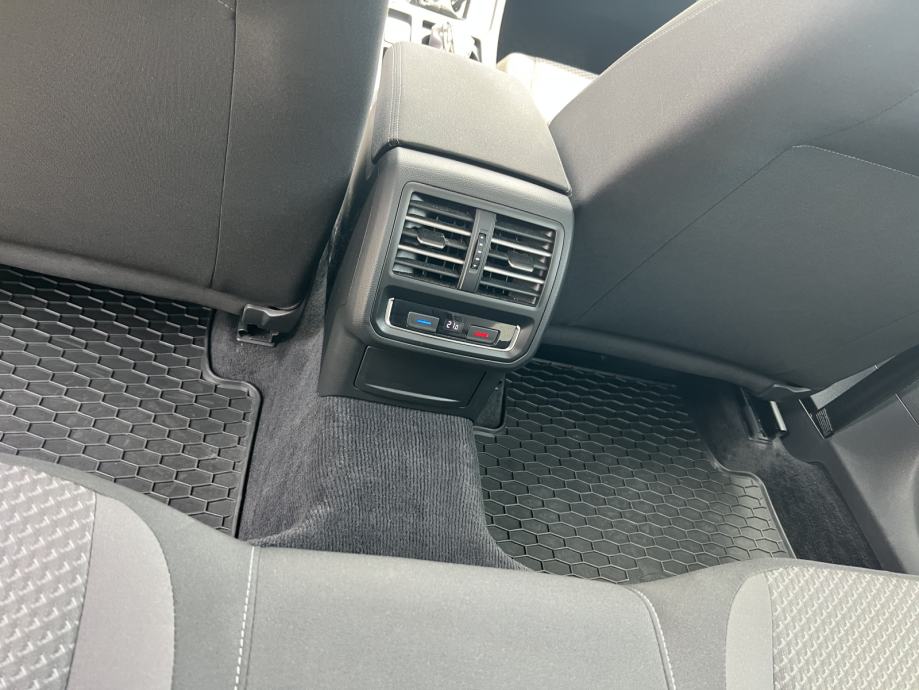 VW Passat Variant 1,6 TDI BMT DSG automatik, fotografija 14