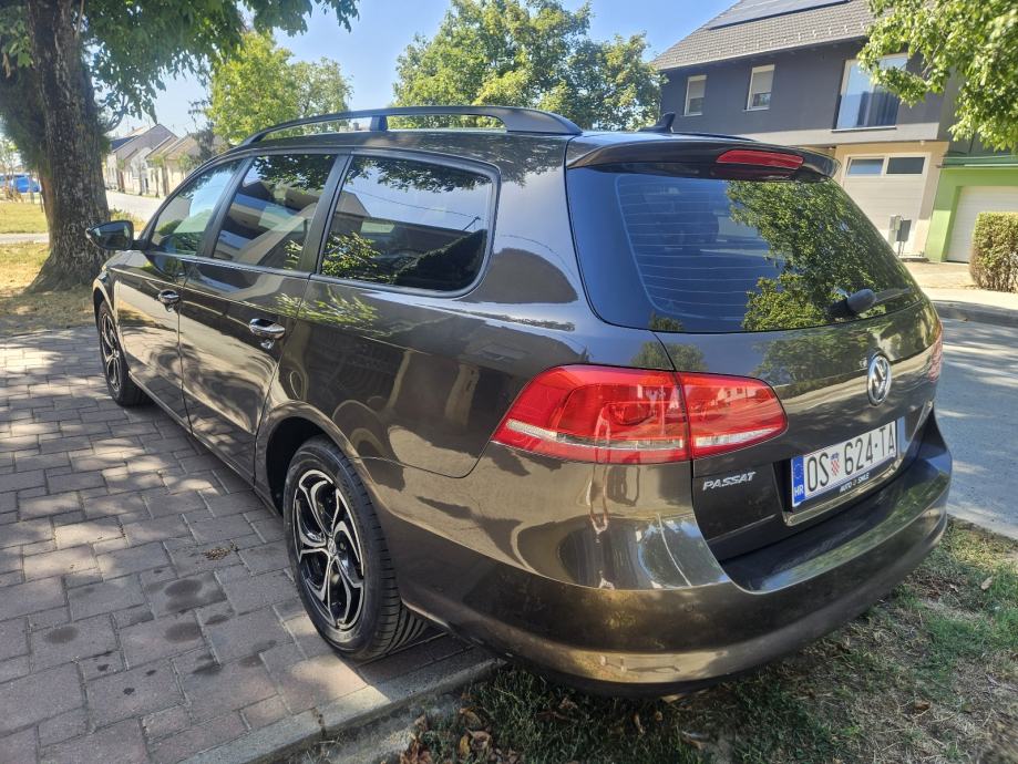 VW Passat Variant 1,6 TDI BMT REG 04.09.2027.LED NAVIG.PARK SENZ KAME, fotografija 4