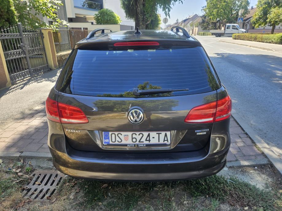 VW Passat Variant 1,6 TDI BMT REG 04.09.2027.LED NAVIG.PARK SENZ KAME, fotografija 7
