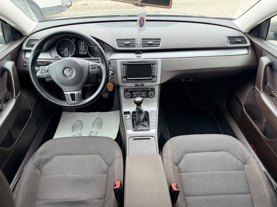 VW Passat Variant 1,6 TDI BMT, fotografija 8