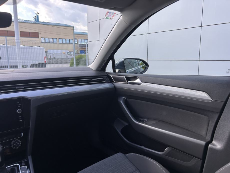 VW Passat Variant 1,6 TDI DSG, fotografija 11