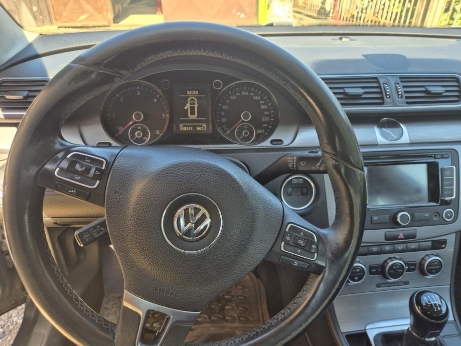 VW Passat Variant 1,6 TDI, fotografija 11