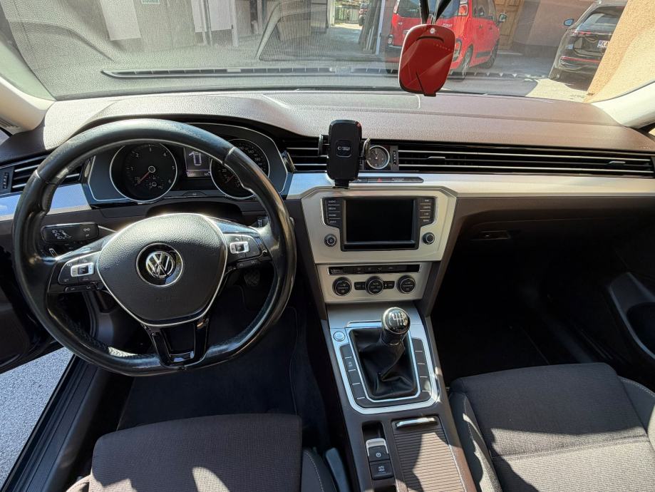 VW Passat Variant 1,6 TDI, fotografija 6