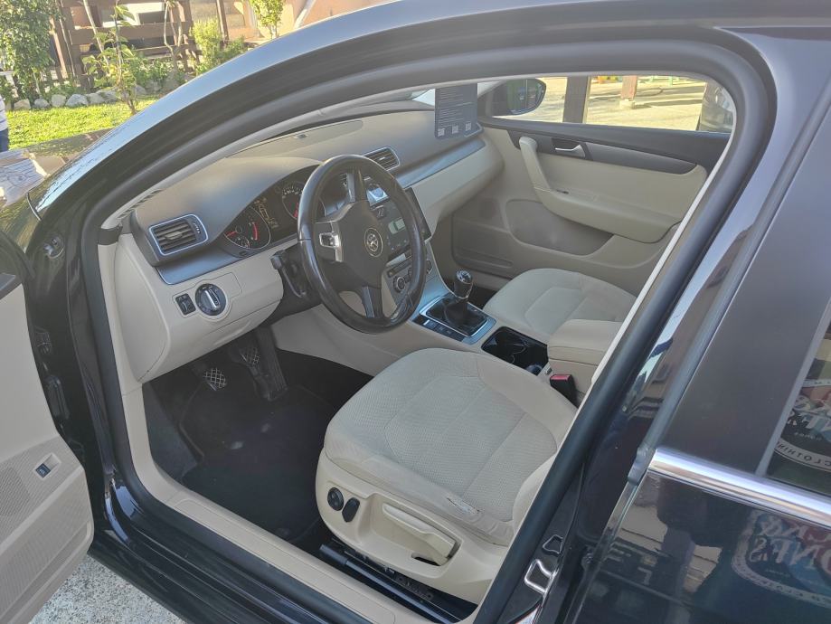 VW Passat Variant 1,6 TDI, fotografija 9
