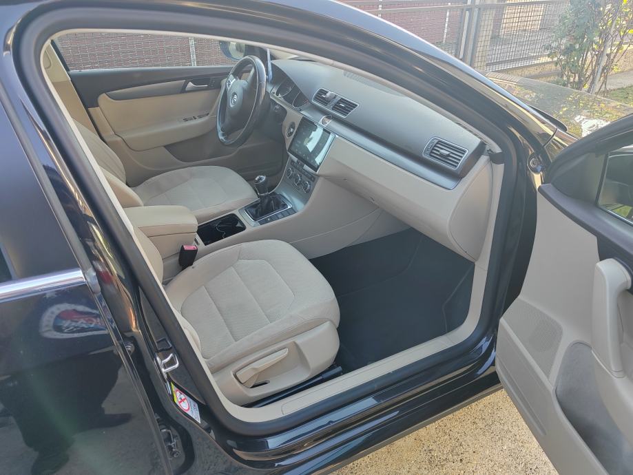 VW Passat Variant 1,6 TDI, fotografija 15