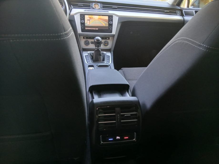 VW Passat Variant 2,0 TDI 2017g., fotografija 12