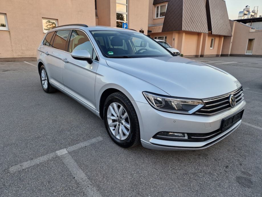 VW Passat Variant 2,0 TDI automatik - KOMFORTLINE-NAVI-F1-ACC-PDC..., fotografija 3