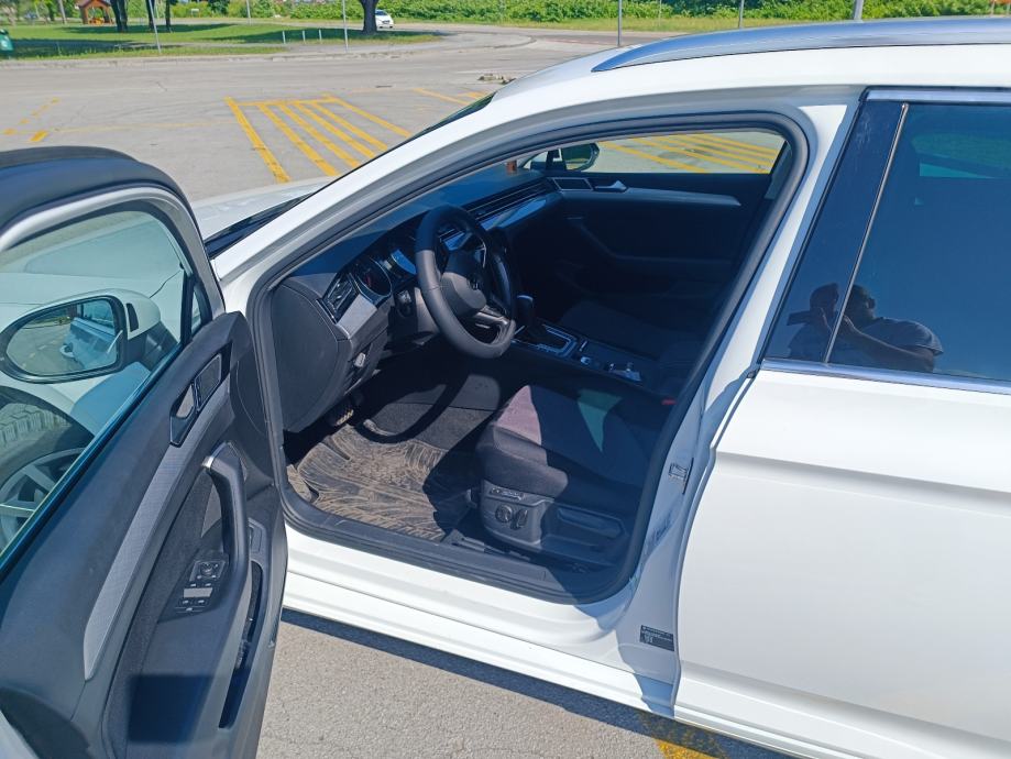 VW Passat Variant 2,0 TDI automatik, fotografija 8