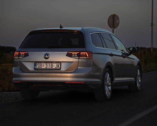 VW Passat Variant 2,0 TDI automatik, fotografija 3