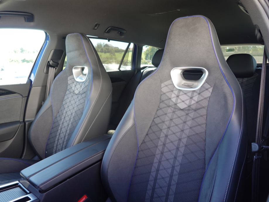 Volkswagen Passat Variant 2.0 TDI 4M R-Line DSG+MATRIX+WEBASTO+360°, fotografija 10