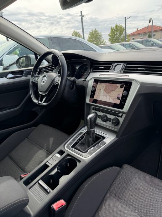 VW Passat Variant 2,0 TDI automatik, fotografija 10