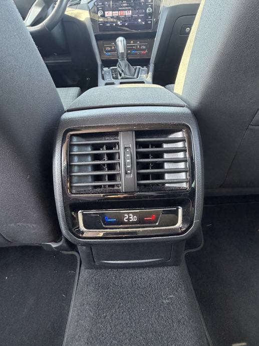VW Passat Variant 2,0 TDI automatik, fotografija 8