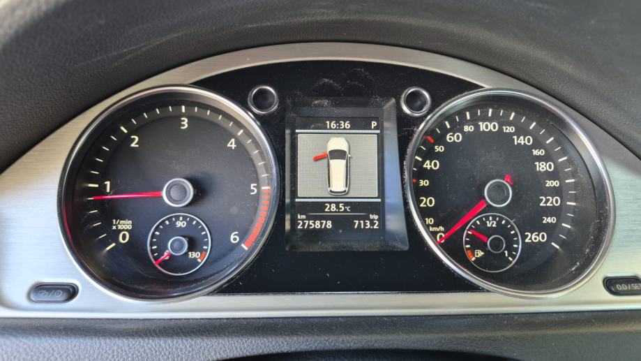VW Passat Variant 2,0 TDI BMT automatik, fotografija 5