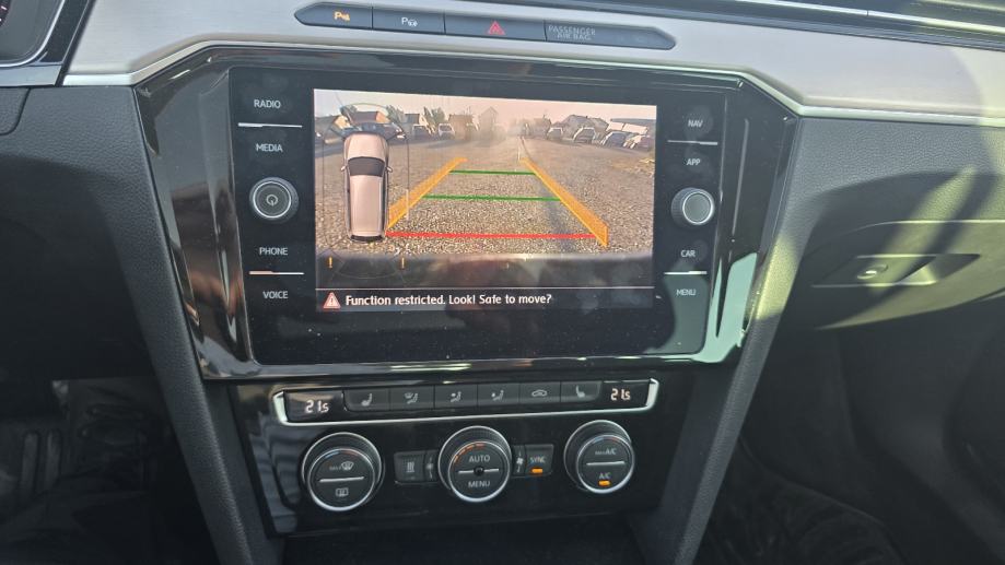 VW Passat Variant 2,0 TDI DSG HIGHLINE VIRTUAL LED PANORAMA, fotografija 11