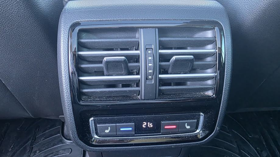 VW Passat Variant 2,0 TDI DSG HIGHLINE VIRTUAL LED PANORAMA, fotografija 15