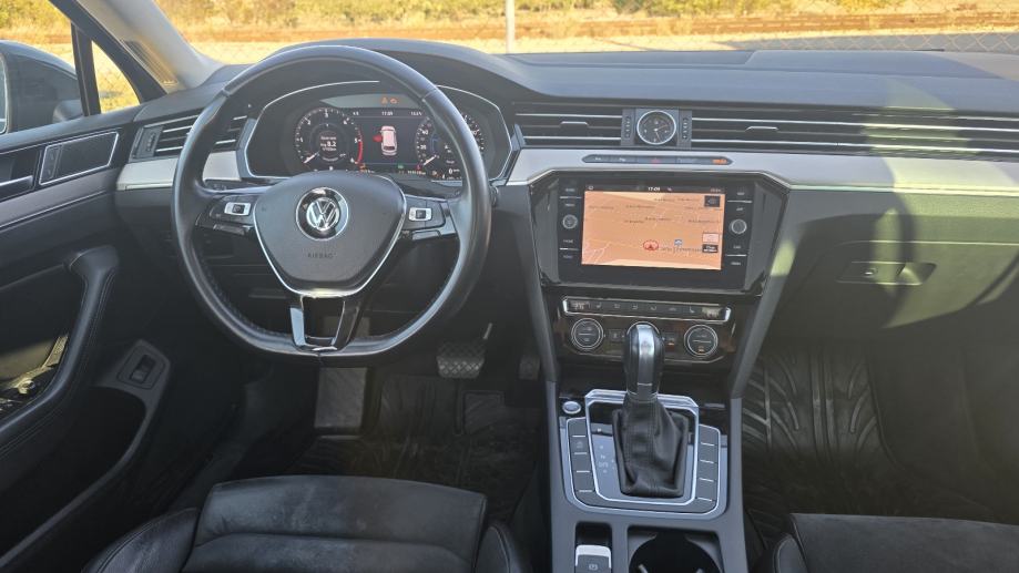 VW Passat Variant 2,0 TDI DSG HIGHLINE VIRTUAL LED PANORAMA, fotografija 16