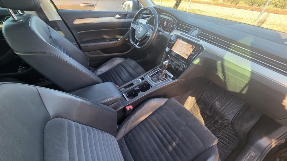 VW Passat Variant 2,0 TDI DSG HIGHLINE VIRTUAL LED PANORAMA, fotografija 17