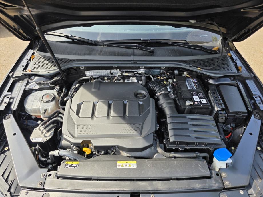 VW Passat Variant 2,0 TDI BMT SCR Business DSG, fotografija 12