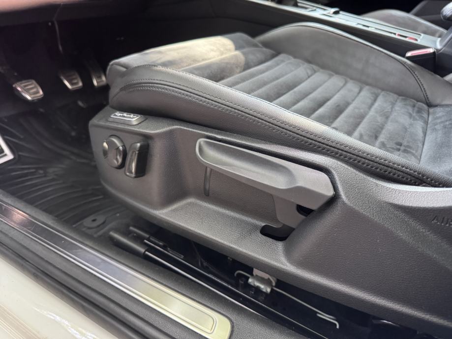 VW Passat Variant 2,0 TDI BMT, fotografija 14