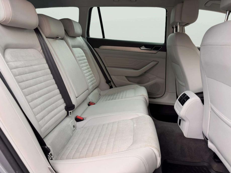 VW PASSAT VARIANT 2,0 TDI ++DSG++135.000KM**FULL SERVISNA***, fotografija 11