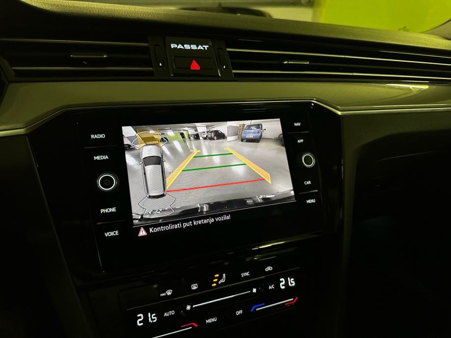 VW Passat Variant 2.0 TDI DSG – 2022. god., fotografija 11