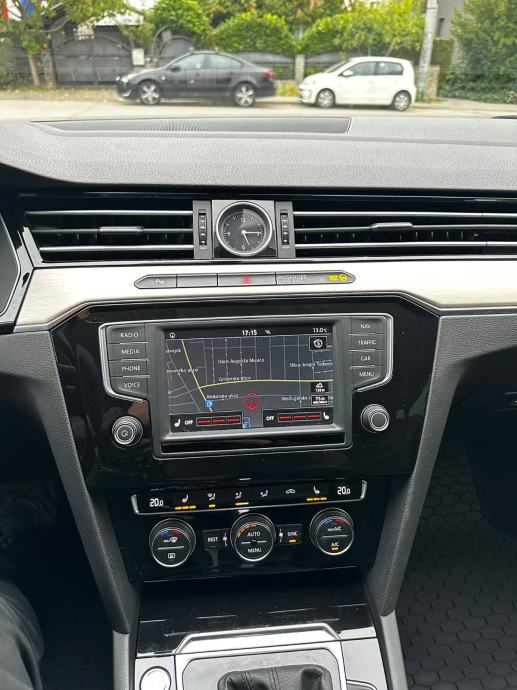 VW Passat Variant 2,0 TDI DSG Automatik*Highline*LED*Kamera*Navi*, fotografija 14
